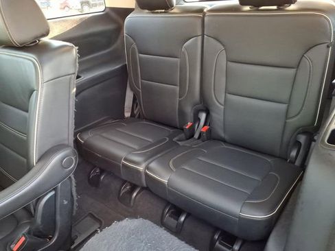 Used 2021 GMC Acadia Denali w/ GMC Pro Grade Package image 29