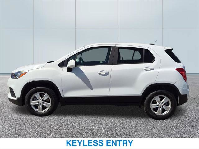 Used 2021 Chevrolet Trax LS w/ Tint and Cruise Package AWD/4WD image 10