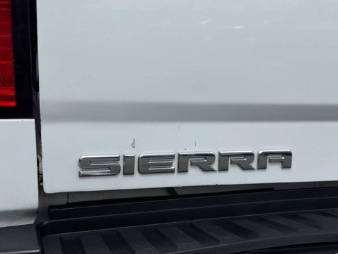 Used 2015 GMC Sierra 2500 Denali w/ Driver Alert Package AWD/4WD image 28