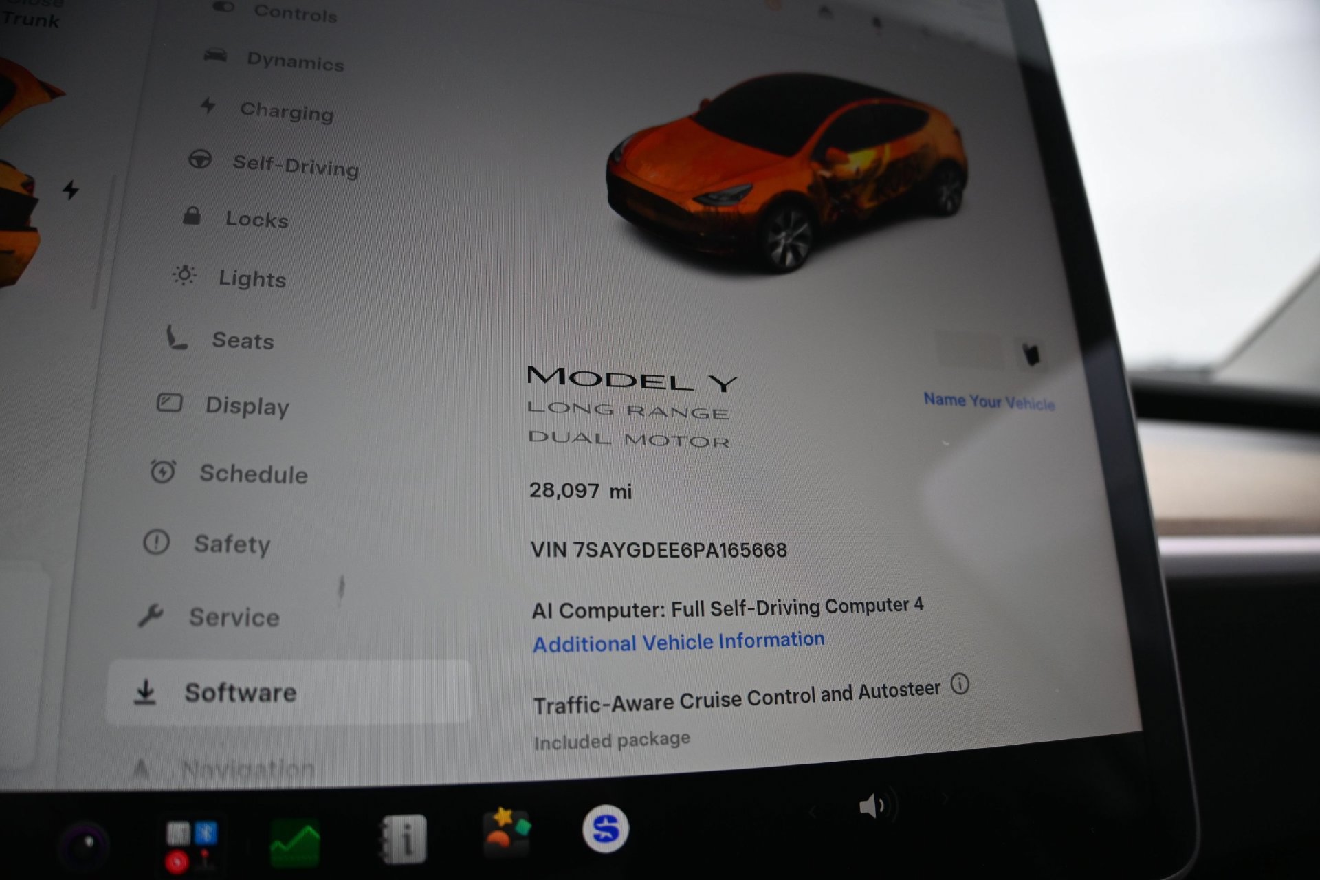 Used 2023 Tesla Model Y Long Range AWD/4WD image 26