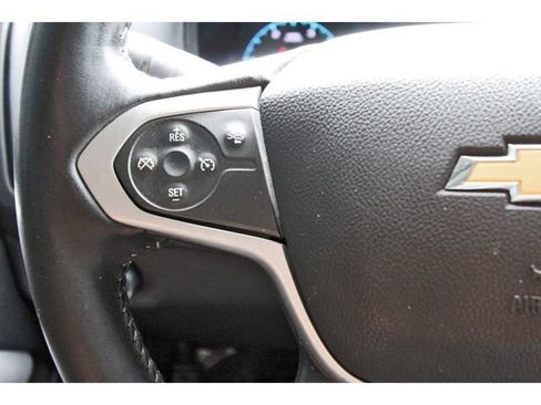 Used 2022 Chevrolet Colorado LT w/ Safety Package RWD image 18