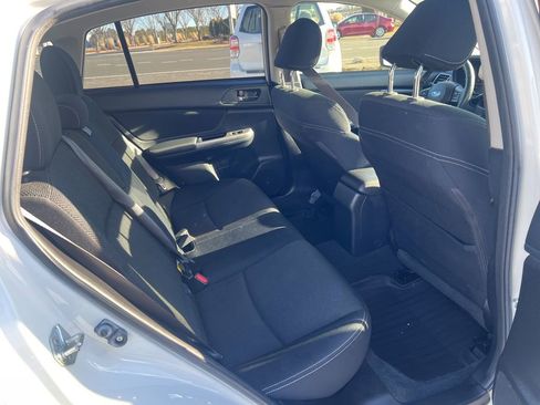 Used 2015 Subaru Crosstrek 2.0i Premium image 34