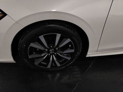 Used 2023 Honda Civic EX image 39