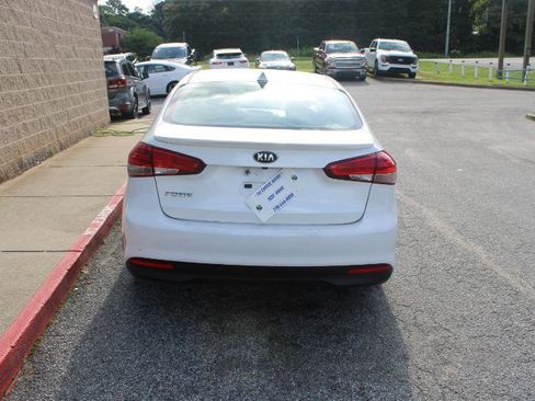 Used 2018 Kia Forte LX w/ LX Popular Package FWD image 5