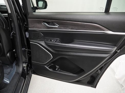 Certified 2021 Jeep Grand Cherokee L Limited w/ Trailer Tow Group (B) image 47