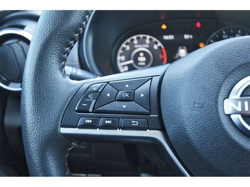 Used 2023 Nissan Kicks SR w/ SR Premium Package image 17