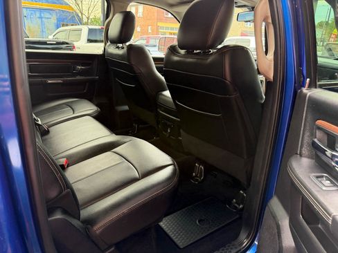 Used 2018 RAM 2500 Laramie w/ Convenience Group AWD/4WD image 17