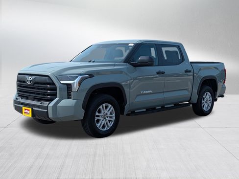 Used 2025 Toyota Tundra SR5 AWD/4WD image 3