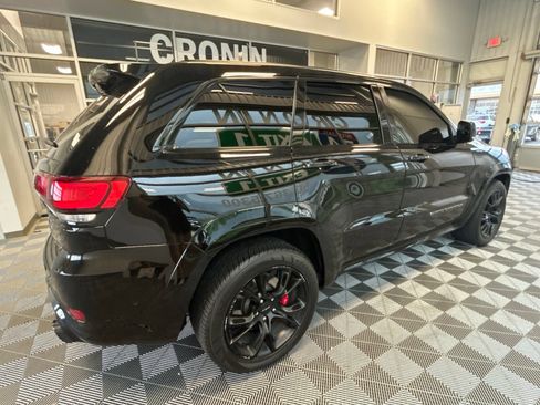 Used 2017 Jeep Grand Cherokee SRT AWD/4WD image 6