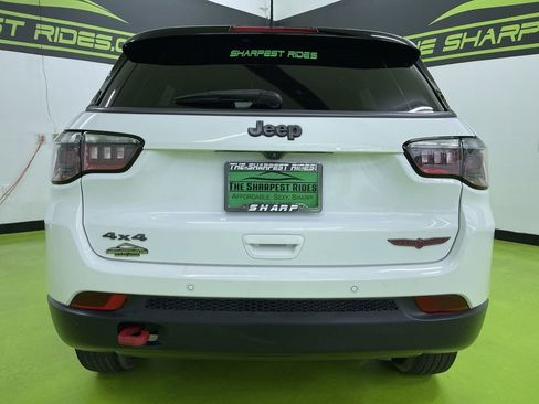 Used 2022 Jeep Compass Trailhawk image 8