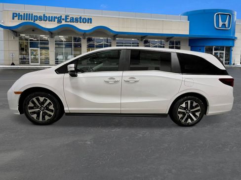 New 2026 Honda Odyssey EX-L image 2
