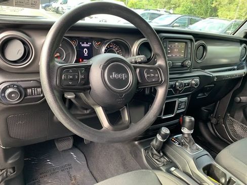 Used 2021 Jeep Wrangler Sport AWD/4WD image 18