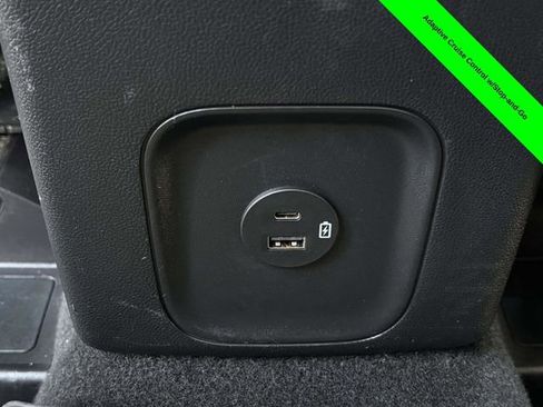 Used 2020 Ford Escape SE image 25