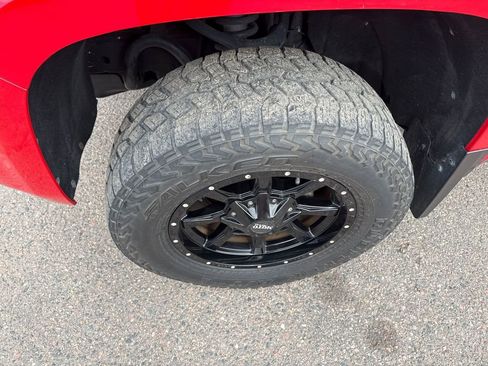 Used 2015 Chevrolet Colorado Z71 image 7