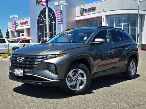 Used 2023 Hyundai Tucson SEL AWD/4WD image 3