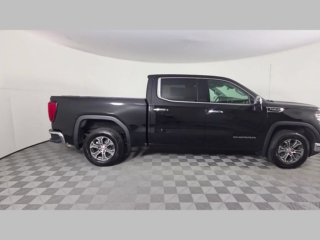 Used 2025 GMC Sierra 1500 SLT RWD image 37
