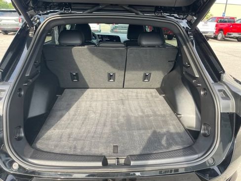 Used 2025 Chevrolet Equinox EV RS FWD image 35