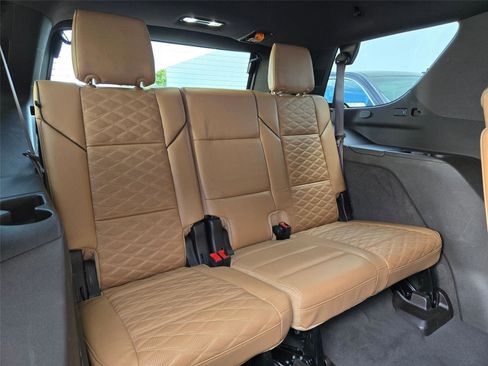 Used 2022 Cadillac Escalade Sport AWD/4WD image 31