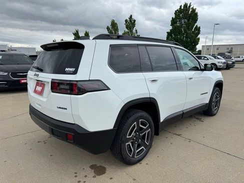 New 2026 Jeep Cherokee Laredo AWD/4WD image 7