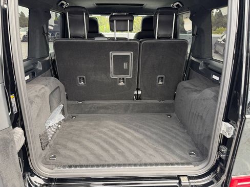 Used 2024 Mercedes-Benz G 550 image 10