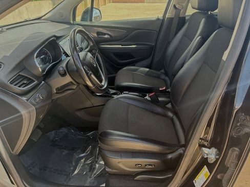 Used 2021 Buick Encore Preferred image 11