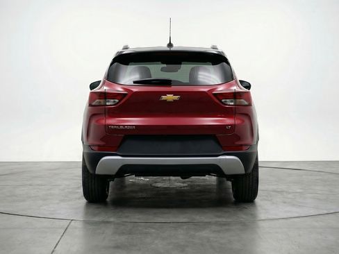 Used 2025 Chevrolet TrailBlazer LT FWD image 7