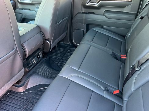 New 2026 GMC Sierra 1500 SLT image 10