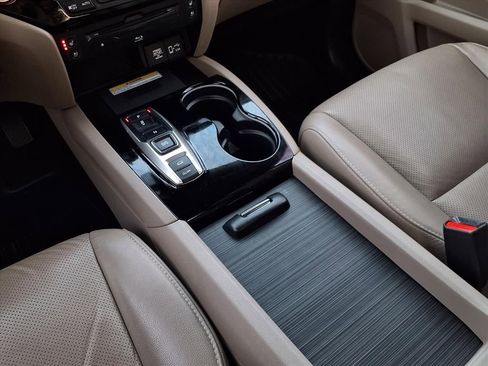 Used 2021 Honda Pilot Elite image 17