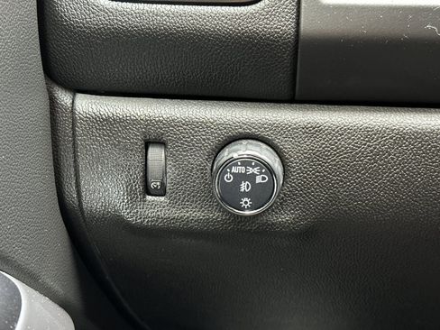 Used 2020 Chevrolet Colorado LT w/ LT Convenience Package image 28