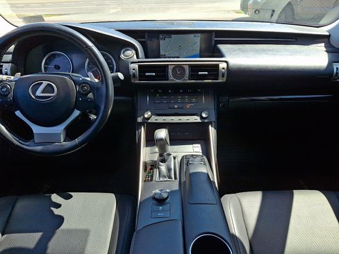 Used 2016 Lexus IS 300 AWD w/ Navigation System Package image 15