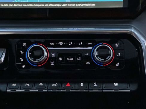 Used 2023 GMC Sierra 1500 Denali Ultimate image 6