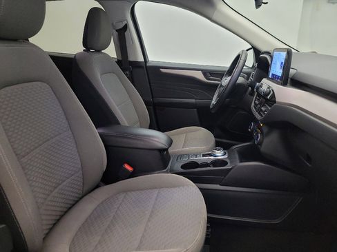 Used 2022 Ford Escape SE w/ SE Sport Appearance Package image 21