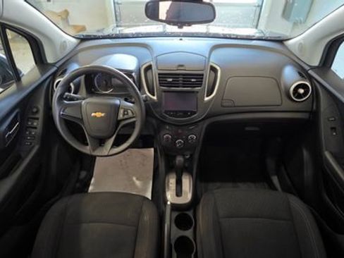 Used 2016 Chevrolet Trax LS image 28