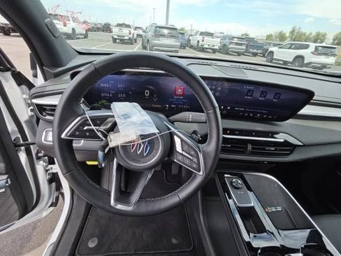 Used 2026 Buick Enclave Preferred FWD image 7