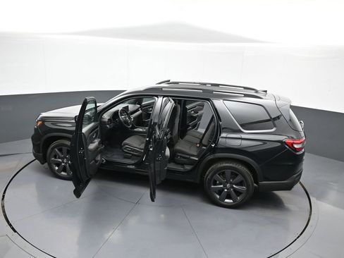 Used 2023 Honda Pilot Sport image 44