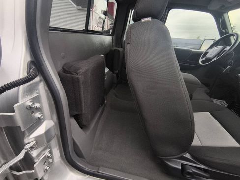 Used 2010 Ford Ranger XLT AWD/4WD image 25