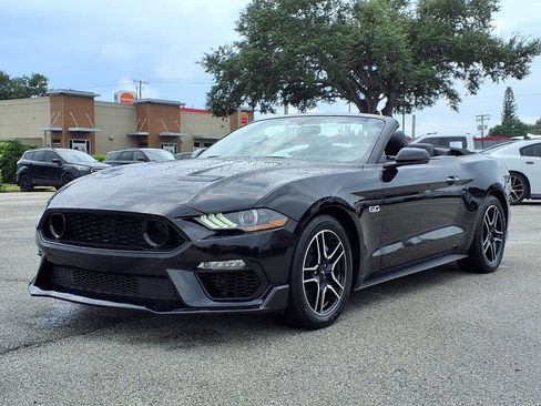 Used 2019 Ford Mustang GT Premium w/ Equipment Group 401A RWD image 3