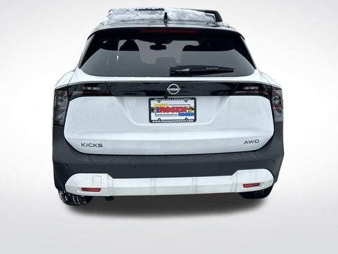 New 2026 Nissan Kicks SV w/ SV Premium Package image 4