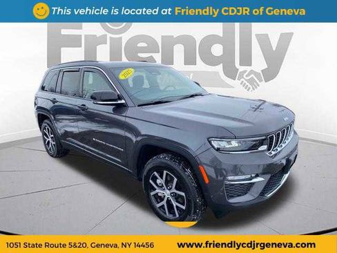 Used 2025 Jeep Grand Cherokee Limited w/ Trailer Tow Package image 3