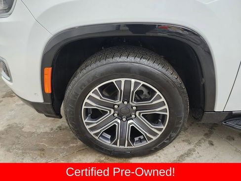 Certified 2024 Jeep Wagoneer Series II image 44