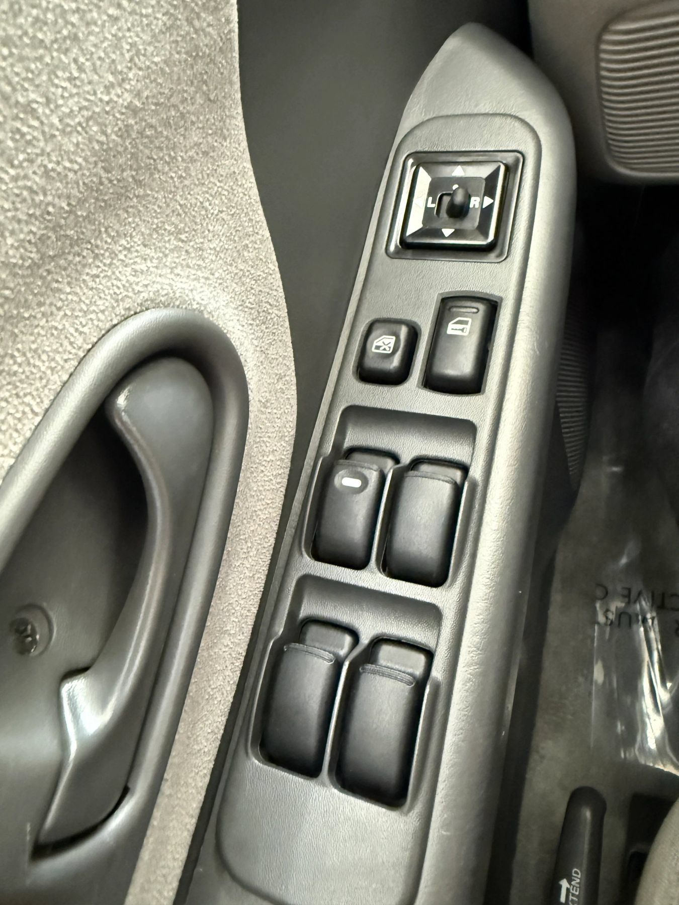 Used 2000 Mitsubishi Montero Sport XLS AWD/4WD image 49