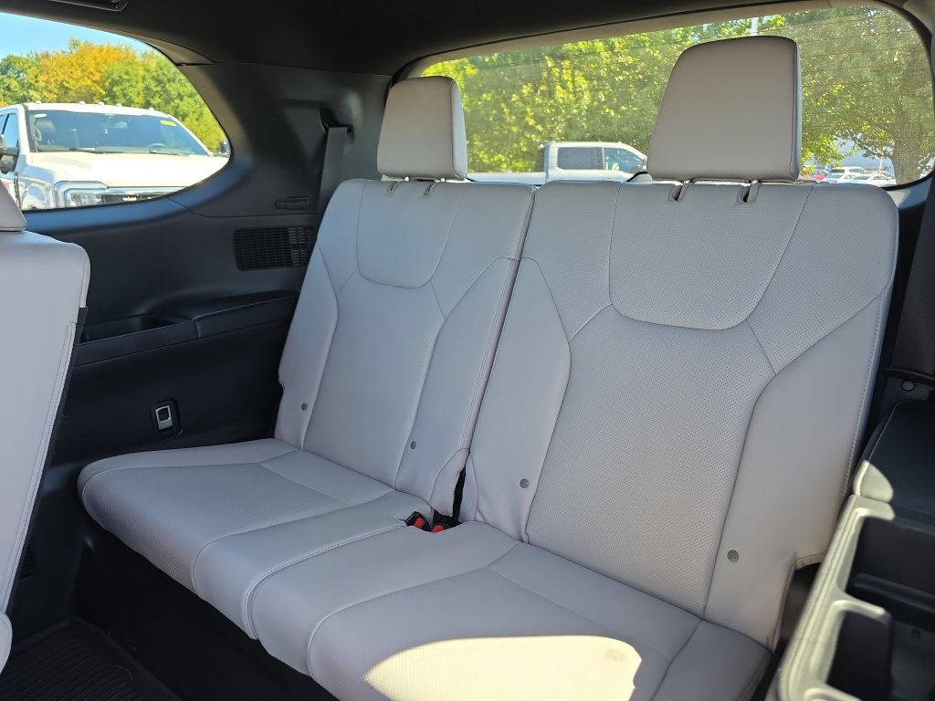 Used 2024 Lexus TX 350 AWD w/ Captains Chair Package image 18