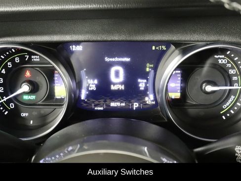 Used 2023 Jeep Wrangler Unlimited Sahara w/ Cold Weather Group AWD/4WD image 11