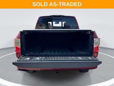Used 2018 Nissan Titan SL AWD/4WD image 22