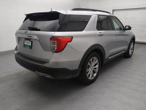 Used 2020 Ford Explorer XLT w/ Equipment Group 202A image 7