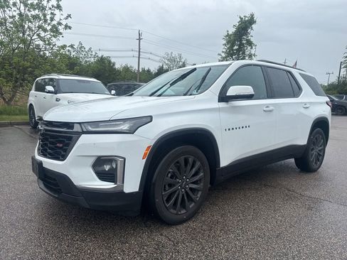 Used 2023 Chevrolet Traverse RS AWD/4WD image 5