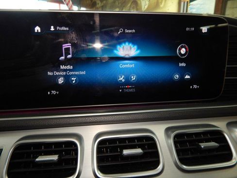 Used 2022 Mercedes-Benz GLE 350 4MATIC w/ AMG Line Exterior image 27