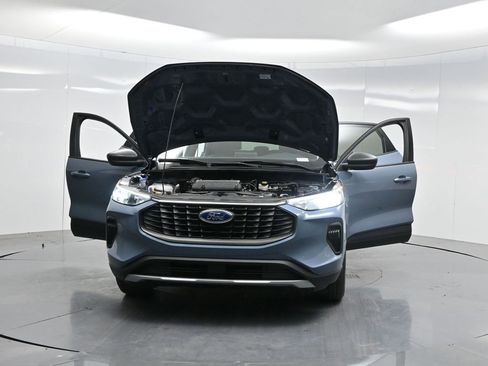 Used 2025 Ford Escape Active image 40