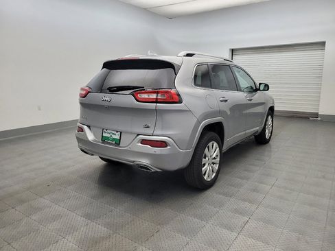 Used 2017 Jeep Cherokee Overland w/ Heavy Duty Protection Group AWD/4WD image 9