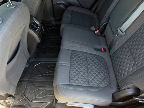 Used 2019 Chevrolet Blazer LT w/ LPO, Floor Liner Package FWD image 11